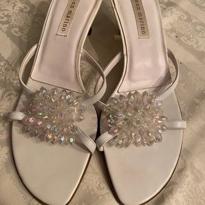Ann Marino white low heeled mule